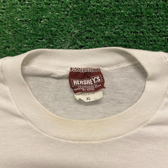 Hershey's Chocolate Vintage 90s Candy Junk Food T-Shirt - Picture 3 of 4